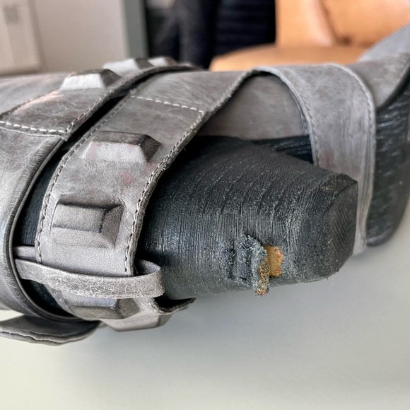 Genuine leather grey booties - Picture 5 of 8